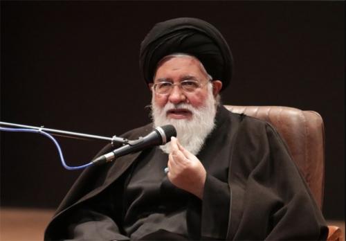 نظام سلطه هیچگاه تحقق خیر و سعادت ایران را دنبال نمی‌کند 