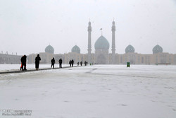 Heavy snow in Qom 