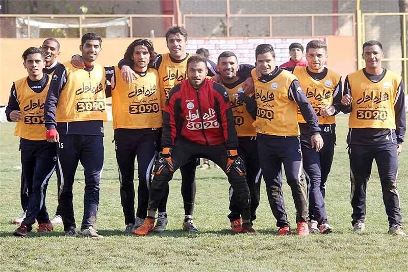  پرسپولیس تا بازی با گسترش فولاد پشت درهای بسته تمرین می‌کنند