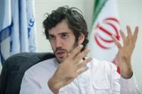  عاشق دعاهای آقا مجتبی بودم/ وقتی آیت الله سخنرانی می‌کرد میخکوب می‌شدم