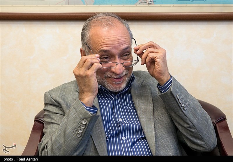 مرعشی: به خاطر خدمات لاریجانی در برجام از او حمایت می کنیم 