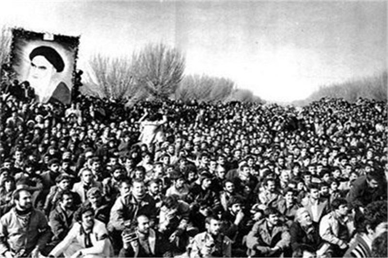 رونمایی از تصاویر دیده نشده‌ انقلاب در شبکه مستند