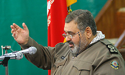 شهید خلعتبری قهرمان جنگ‌های هوایی بود