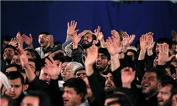 حضور گسترده دانشجویان در مراسم اربعین در بیت رهبری/سخنرانی درباره عرفان‌های نوظهور
