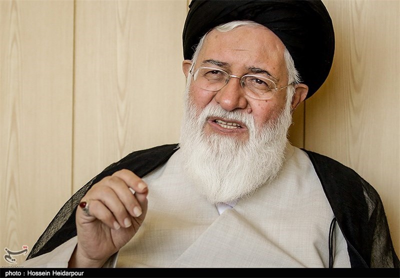 رایزنی برای تکمیل لیست ۶ نفره مجلس خبرگان رهبری در خراسان‌رضوی ادامه دارد 