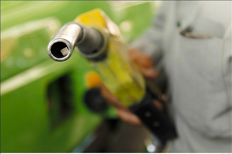  فروش بنزین ایرانی گران‌تر از بنزین جهانی؟ 