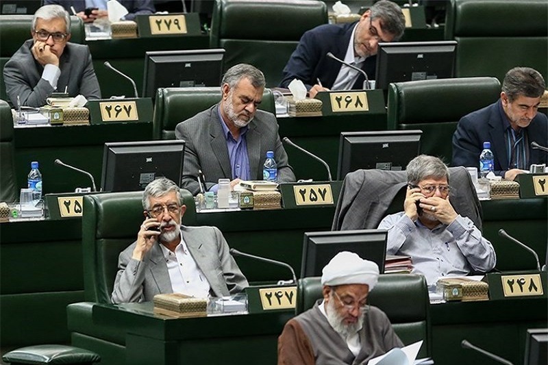 تقدیر و تشکر نماینده اهل سنت مجلس از سپاه برای افتتاح ۱۰ بیمارستان
