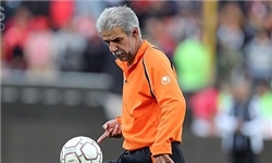 فنونی‌زاده: پرسپولیس نیاز به جذب گلر و مدافع وسط دارد/ تعویض‌های برانکو مرا یاد تیم دهه ۶۰ انداخت!