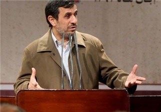 اولین مخزن ذخیره‌سازی گاز خاورمیانه با حضور احمدی‌نژاد در قم افتتاح شد
