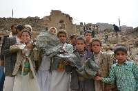 Yemen civilian casualties top 8,100 as airstrikes, shelling continue:UN 