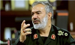 گردن آمریکا زیر تیغ انقلاب اسلامی است/ یمنی ها تاکنون 9 شناور سعودی را هدف قرار داده اند