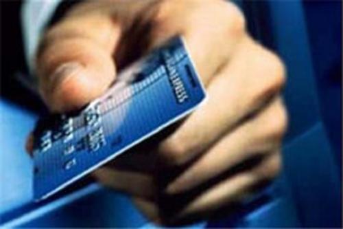 شرایط دریافت کارت‌های اعتباری برای 3 گروه/ به بانک‌ها مراجعه نکنید