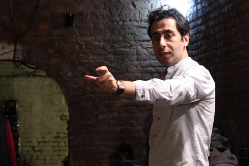 آرزو داشتم زندگی حاج احمد متوسلیان را به روی صحنه ببرم/یکسال مطالعه و تحقیق درباره شخصیت حاج احمد داشتم/ گفتگو با سردار شهید همدانی 2 روز پیش از سفر به سوریه 