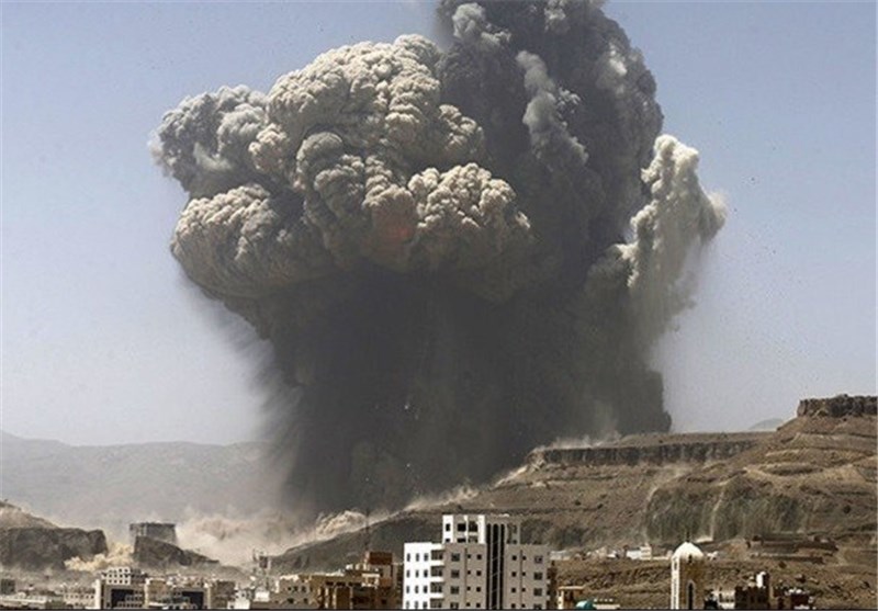 هلاکت چند افسر اماراتی و انگلیسی در یمن/ تشدید بمباران مناطق مسکونی