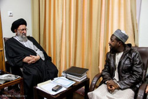 Mustafa Ahmed, Ayatollah Nour Mofidi meet in Iran 