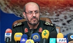 بی تاثیری تحریم‌ها را با رونمایی از دستاوردهای جدید موشکی نشان خواهیم داد
