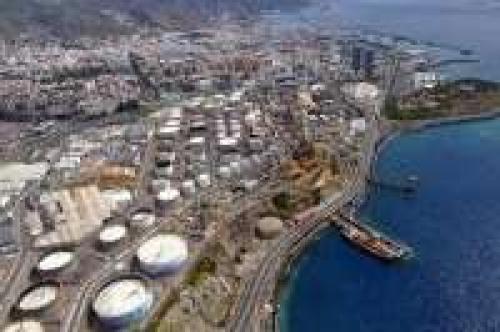 Iran, Spain plan joint oil refinery at Gibraltar 