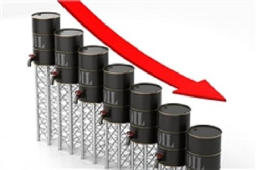 قیمت نفت باز هم کاهش یافت/نفت خام آمریکا بشکه ای 27.5 دلار