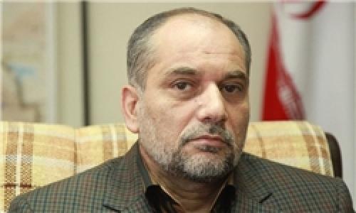 تعداد حاضران سر صندوق‌های رأی بین 5 تا 7 نفر متغیر است