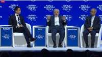 Zarif takes parts in WEF meeting on Mideast 