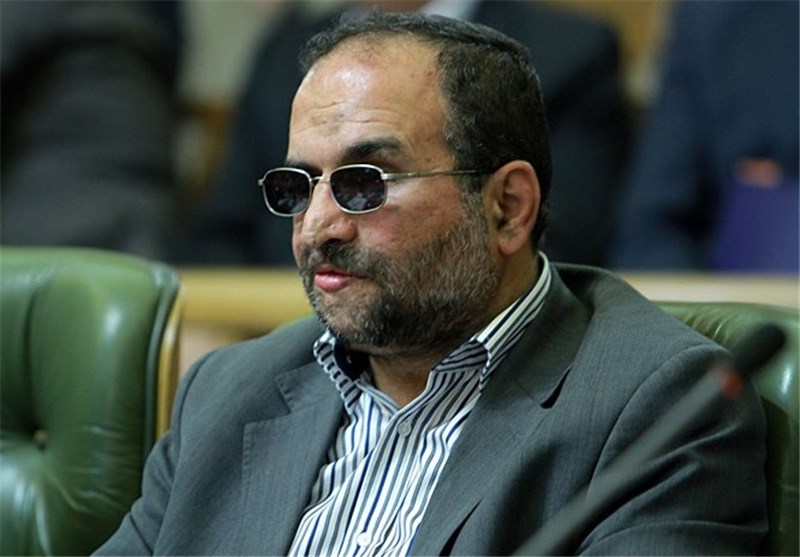 کاش رئیسجمهور بهجای دخالت در کار نهادهای دیگر چند جمله درباره خسارت میلیاردی کرسنت صحبت کند