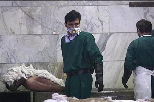 اولین واکسیناسیون "مرده‌شورهای" داوطلب/غسالخانه تهران بهداشتی‌تر شد