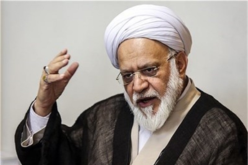 مسئولان از بیان مطالب شائبه‌انگیز خودداری کنند/ مهمترین وظیفه دولت مبارزه با رکود و بیکاری است