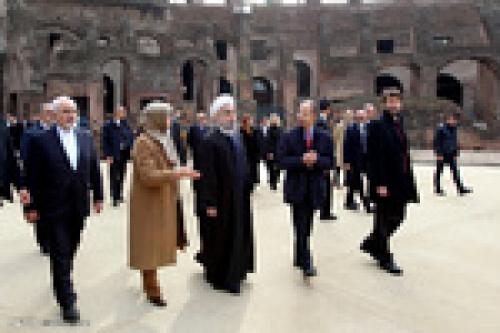 Pres. Rouhani visits Colosseum 