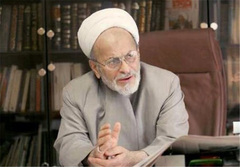 بعید می‌دانم آقای حسن خمینی حیثیتش را برای هاشمی هزینه کند/ ابطحی و عبدی هم متوجه بازی آقای هاشمی شده‌اند 