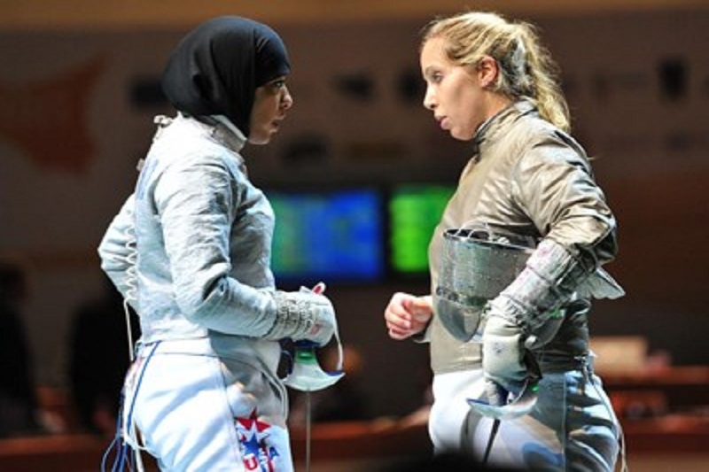 نماینده شمشیربازی آمریکا با حجاب اسلامی در المپیک حاضر می‌شود