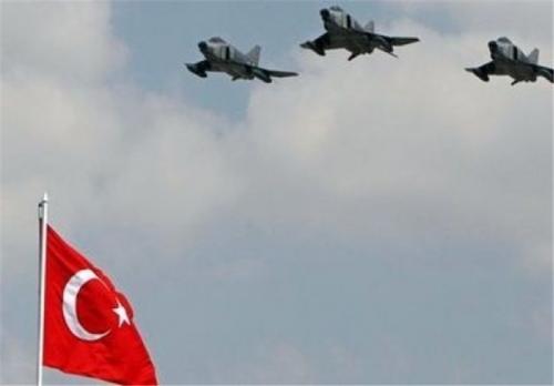 جنگنده‌های ترکیه استان دهوک در شمال عراق را بمباران کردند 