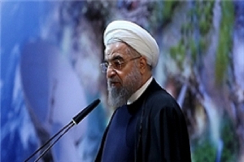 ملت ایران تسلیم نخواهد شد/ مشکلات را با کمک مردم حل می‌کنیم/ هیچ کس نباید با صندوق رای قهر کند