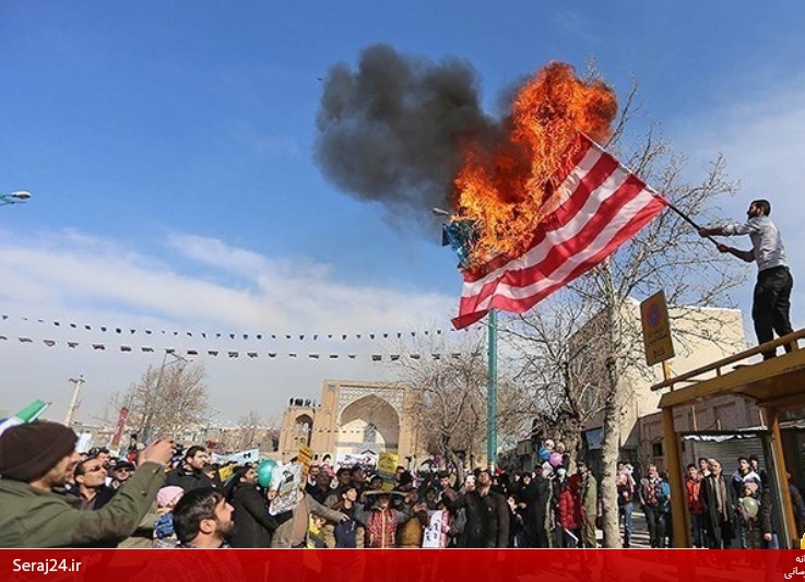 نفوذ نقش برآب شد/ آمریکای پسابرجام، هنوز شیطان بزرگ است/ «مرگ بر آمریکا» در پساتوافق بلندتر از همیشه تکرار شد/ جناح غربگرا مایوس شد