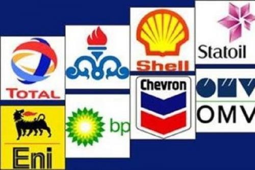 توتال ۲ میلیون بشکه نفت از ایران خرید/فروش نفت به روسیه و اسپانیا
