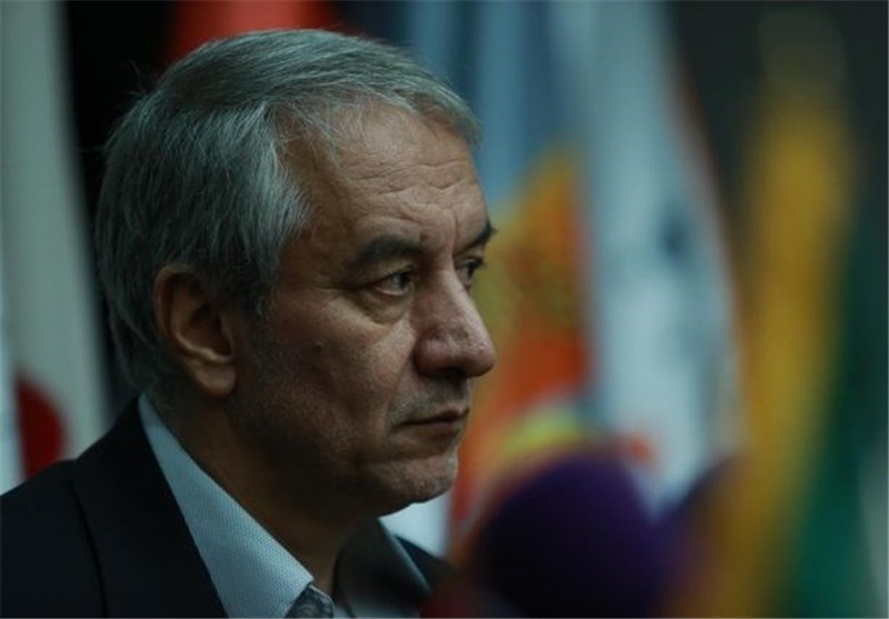 کفاشیان: امیدوارم رئیس بعدی فدراسیون نخندد و پول بیاورد/ با استعفای کی‌روش موافقت نمی‌کنم