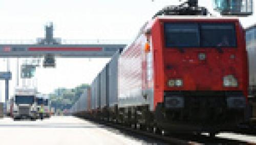 Iran to link Europe, China via rail  