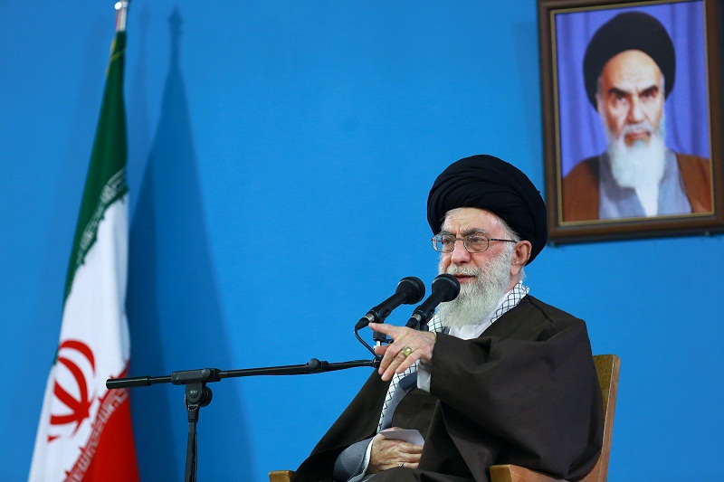 من از گفتن حقیقت خسته نخواهم شد/ دشمن می‌خواهد در انتخابات اعمال نفوذ کند/ مجلسِ مرعوب غرب مملکت را بدبخت می‌کند