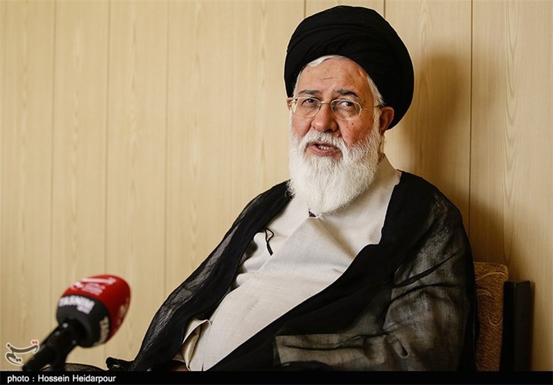 مجلس خبرگان مهمترین نهاد دینی و سیاسی نظام جمهوری اسلامی است‌