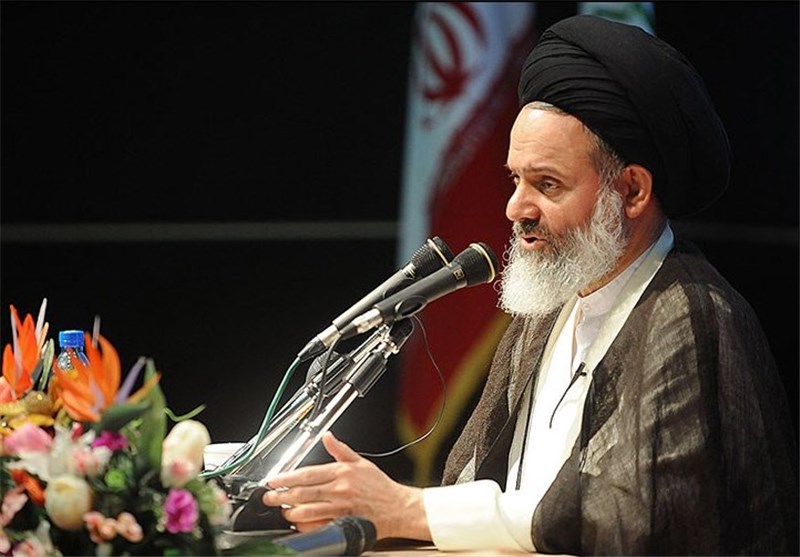 مسئولان مسئله اشتغال و رکود را فراموش نکنند/به کسانی رأی دهیم که به دفاع از آرمان‌های انقلاب بپردازند
