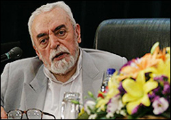 هیچ گاه نگفتم موسوی وکروبی اهل فتنه نیستند گفتم راس فتنه نیستند