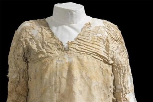 لباس ۵ هزار ساله +عکس