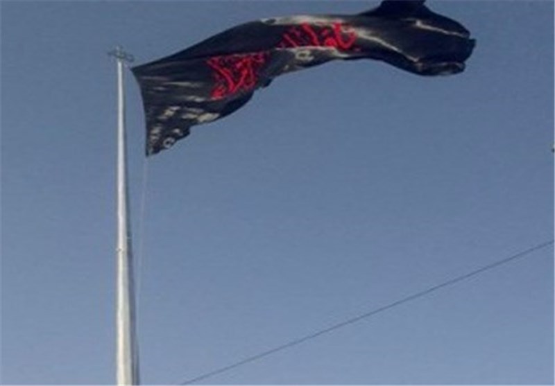 بلندترین پرچم فاطمی در نجف به اهتزاز درآمد + عکس 