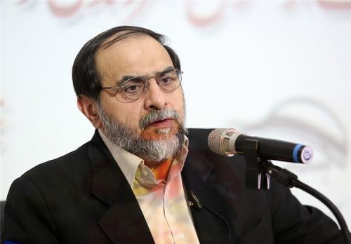 رحیم‌پور ازغدی:روحانی اصیل با سرمایه‌داری سازگاری ندارد 