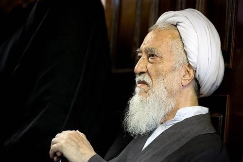 افرادی که مورد حمایت انگلیس‌اند ضد انسانیت عمل می‌کنند/ نماینده‌ اشرافی به درد مردم نمی‌خورد
