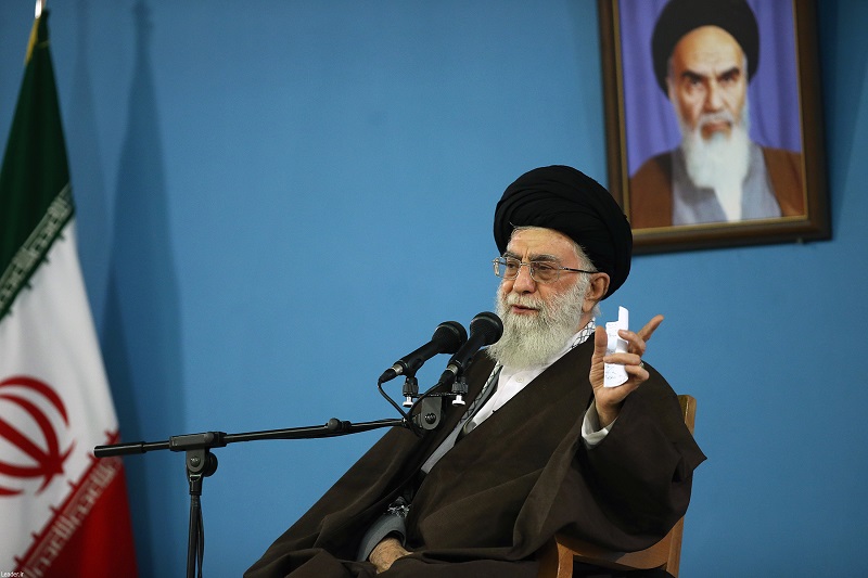 ملت نه مجلس دولتی میخواهد نه ضد دولتی/ بیدرنگ باید از تعریف دشمن ابراز بیزاری کرد/ نفوذی الزاماً از دشمن پول نمیگیرد