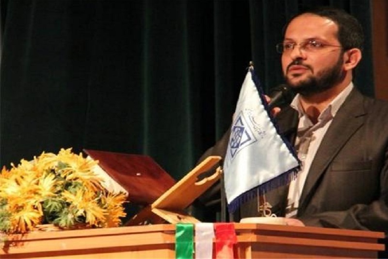 منطقی ترین اقدام کاندیداهای اصولگرای خارج از لیست، انصراف به نفع لیست ائتلاف/ چه شاخص هایی برای رأی دادن در انتخابات این دوره وجود دارد؟