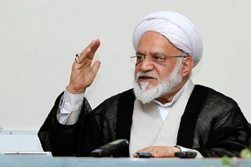 رئیس جمهوری که ما داریم با مسائل اقتصادی آشنا نیست/ تلاش هاشمی برای شورایی کردن رهبری بی نتیجه است