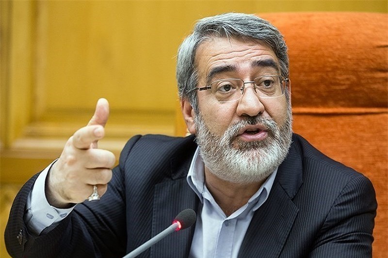 بوقهای سیاسی داخل کشور نباید در میدان دشمن بازی کنند/با سازماندهی انتقال رای دهندگان برخورد میکنیم
