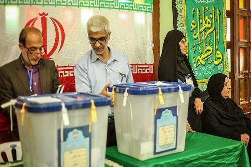 رای‌دهندگان مشخصات کامل نامزد‌های انتخابی را در برگ رای قید کنند