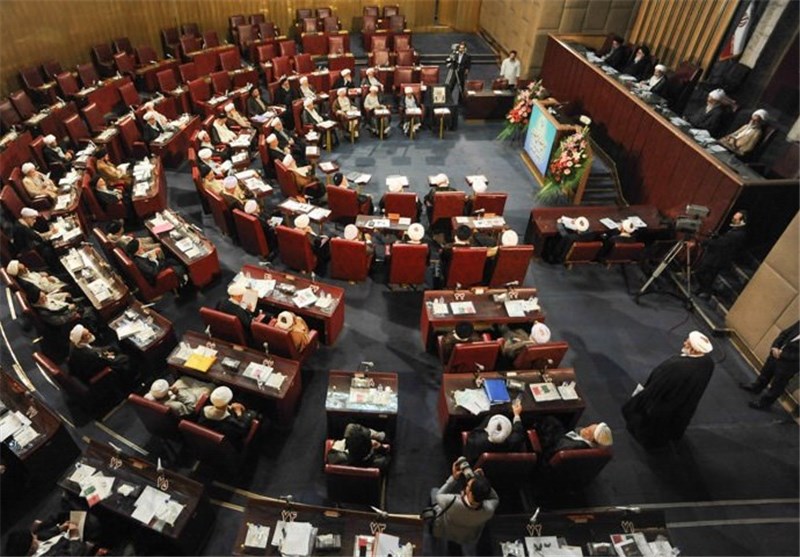 روحانی سوم شد/ آیات یزدی و مصباح از ۱۶ نفر اول خارج شدند 